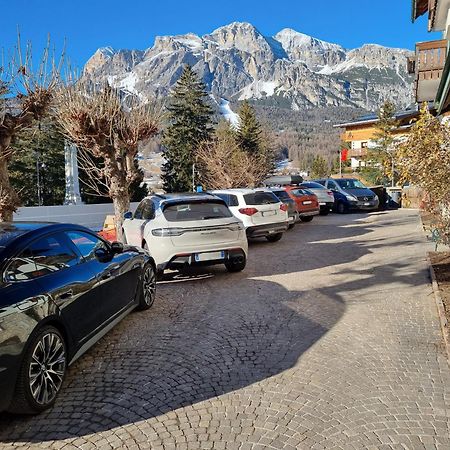 Hotel Oasi Cortina dʼAmpezzo Exterior foto