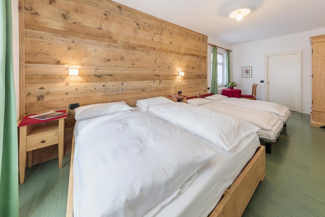 Hotel Oasi Cortina dʼAmpezzo Exterior foto